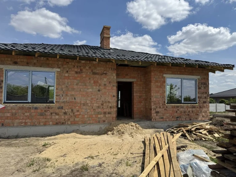 Продаж будинку на етапі будівництва без комісії