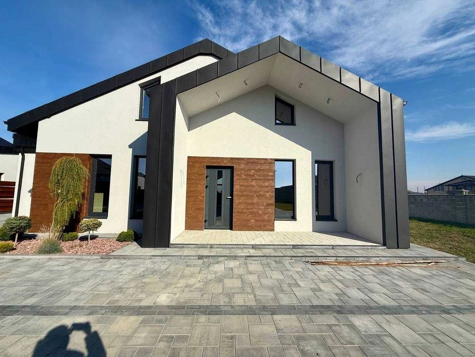 Продаж окремостоячого будинку за Авторинком. Без комісії!
