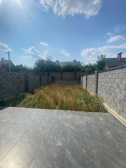 Продам котедж 90 м.кв з сучасним ремонтом та меблями  на Щас