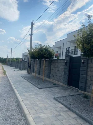 Продам котедж 90 м.кв з сучасним ремонтом та меблями  на Щас