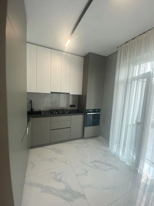 Продам котедж 90 м.кв з сучасним ремонтом та меблями  на Щас