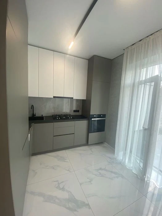 Продам котедж 90 м.кв з сучасним ремонтом та меблями  на Щас