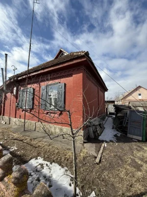 Дублянщина, поруч з 22-ю школою, окремий добротний буд, з ко