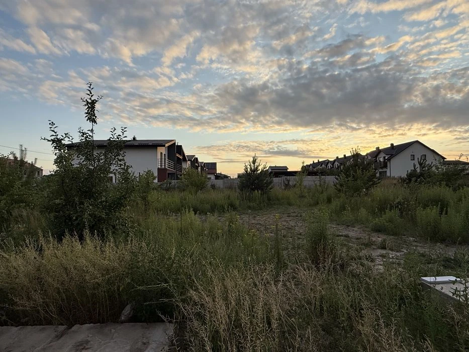 Терміново продам котедж масив.Київський.