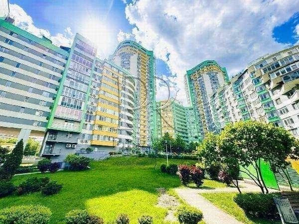 Sale of 1-room apartment 44 m², Vyshhorodskaya Street, 45/4