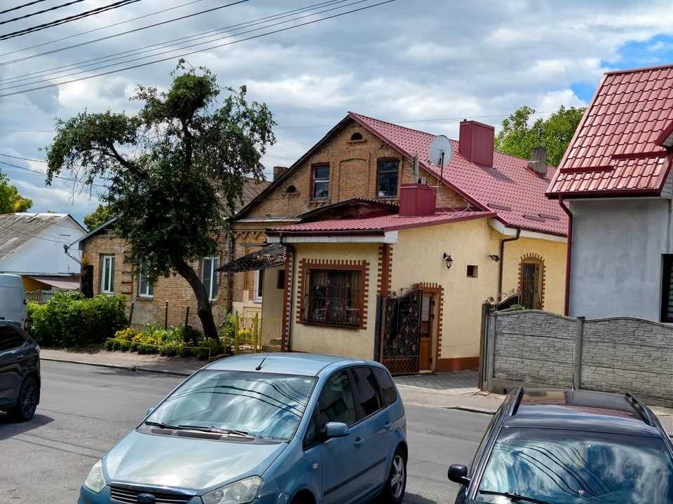 Будинок. Рівне, Дворецька вул.