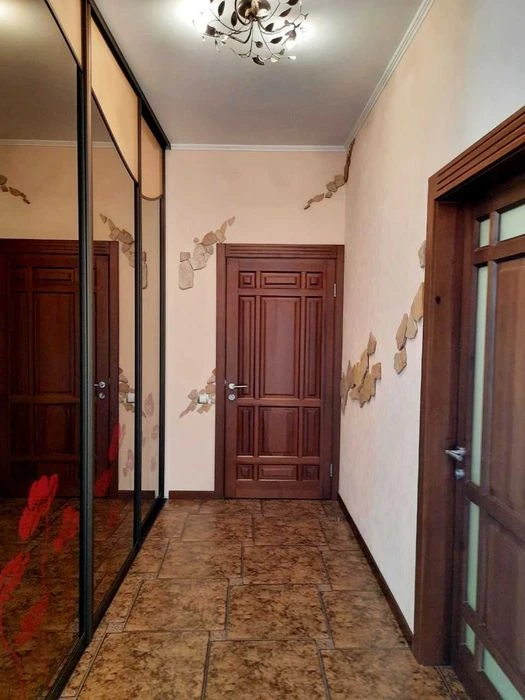 Продам элитный 3к.новострой,7\10,ул.Чернышевская 31а,евро (4