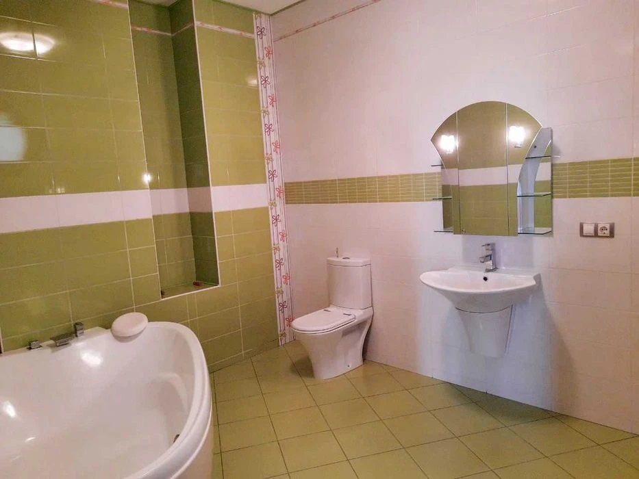 Продам элитный 3к.новострой,7\10,ул.Чернышевская 31а,евро (4
