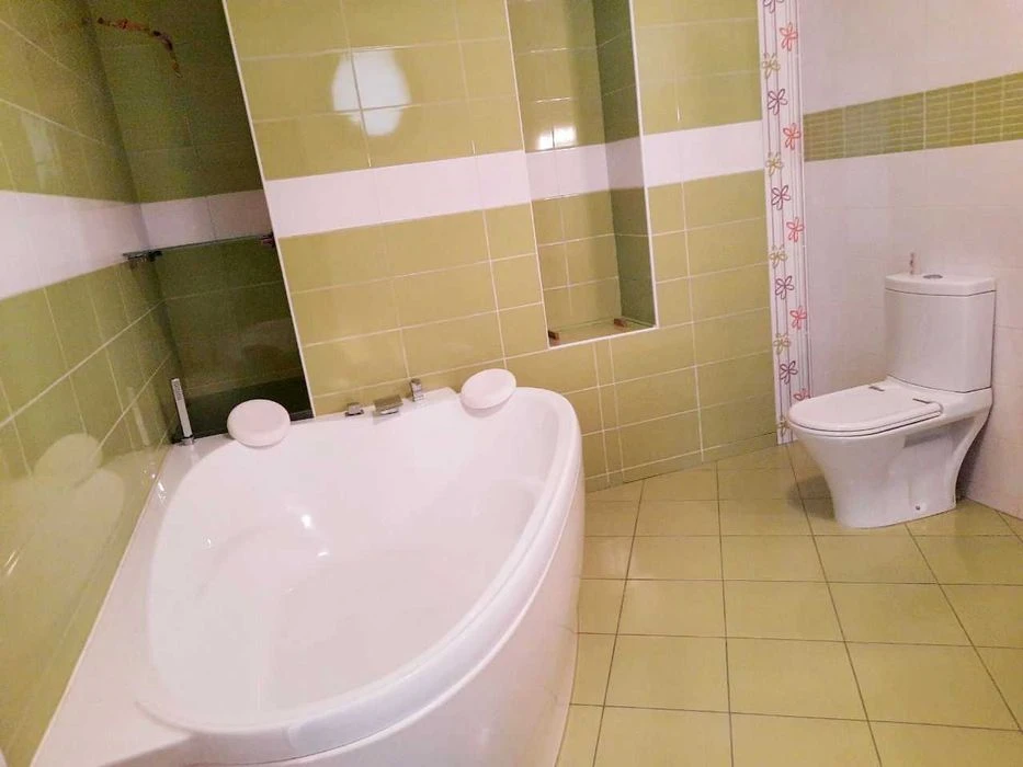Продам элитный 3к.новострой,7\10,ул.Чернышевская 31а,евро (4