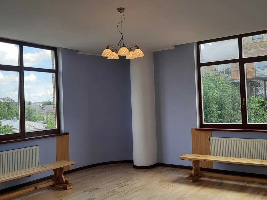 Продам элитный 3к.новострой,7\10,ул.Чернышевская 31а,евро (4