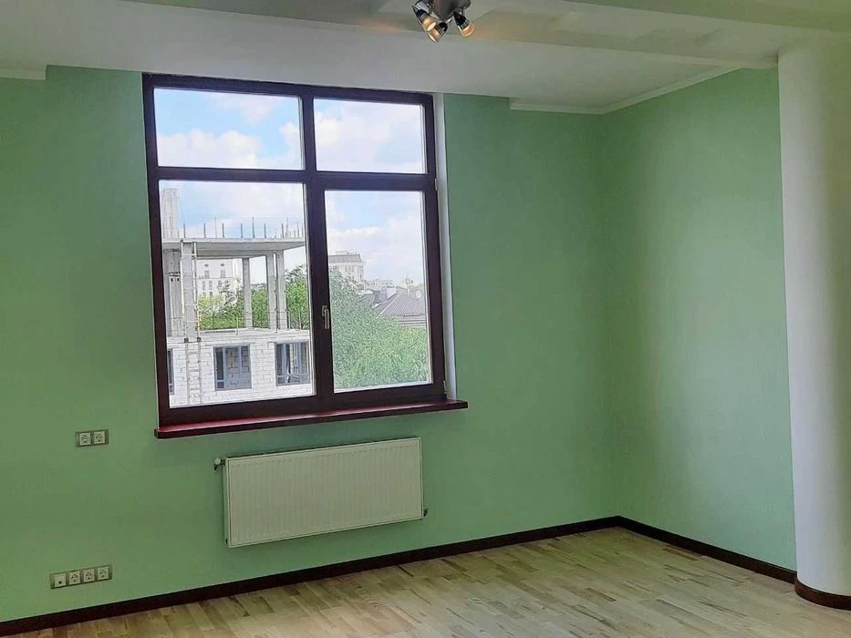 Продам элитный 3к.новострой,7\10,ул.Чернышевская 31а,евро (4