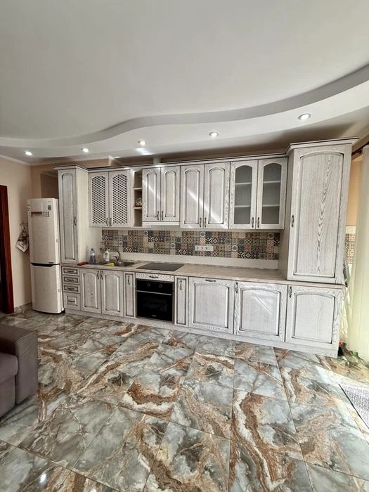 Продам котедж на вулиці Соборна