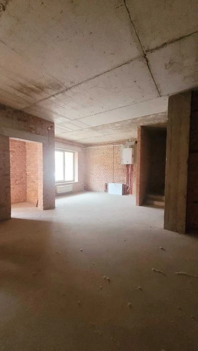 Продам двоповерховий  котедж з міськими комунікаціями в прес