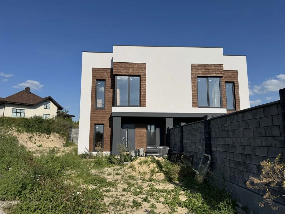 Продам котедж в Колоденці з газом та ділянкою 4 сот!