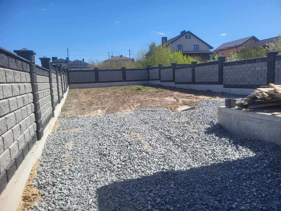 Продам Котедж ,  ВУЛ. ПАРКОВА 12, ВЛАСНИК