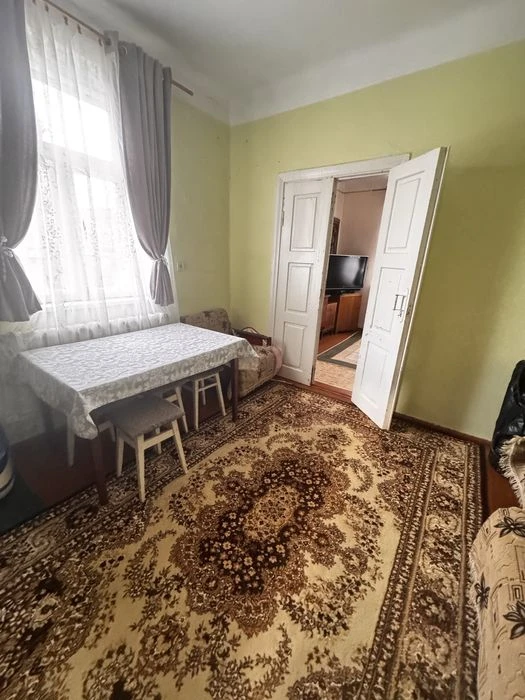 Продаж частини будинку