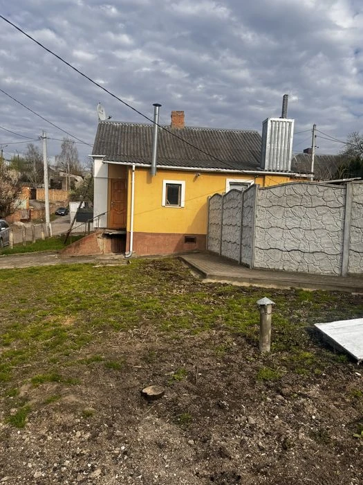 Продаж частини будинку
