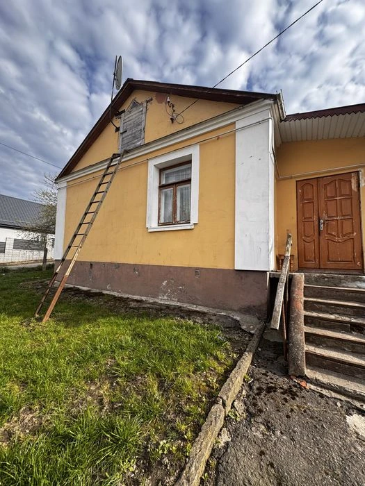 Продаж частини будинку