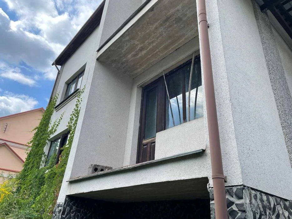 м. Рівне, вул. Полунична, 62