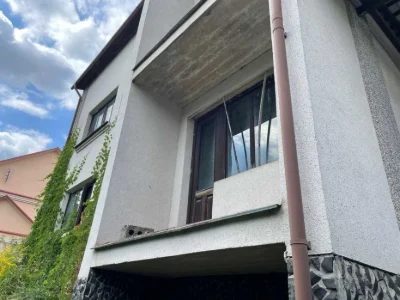 м. Рівне, вул. Полунична, 62