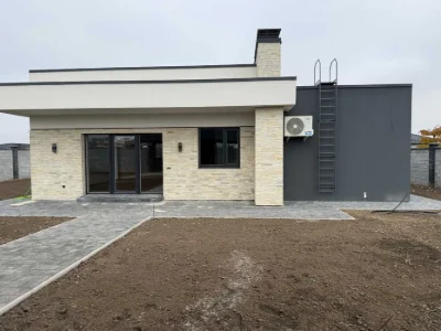 Продаж сучасного будинку з ремонтом і всіма комунікаціями
