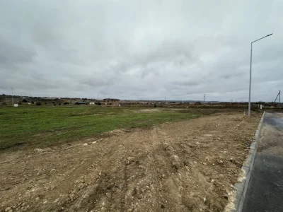 Продам земельну ділянку  . Щасливе