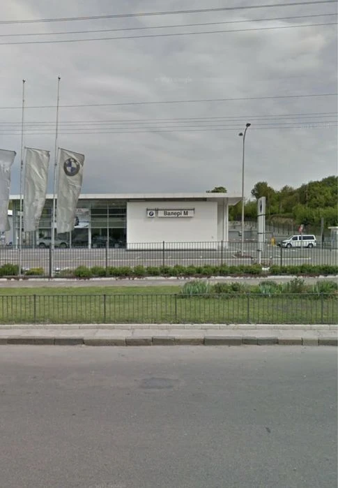 Продаж ділянки по Киівській за BMW