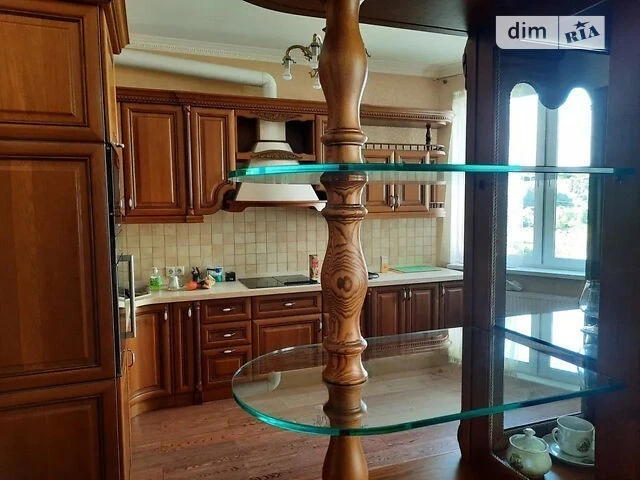 Sale of 3-room apartment 112 sq. m. on Vyshgorodska Street 45 • ID 34