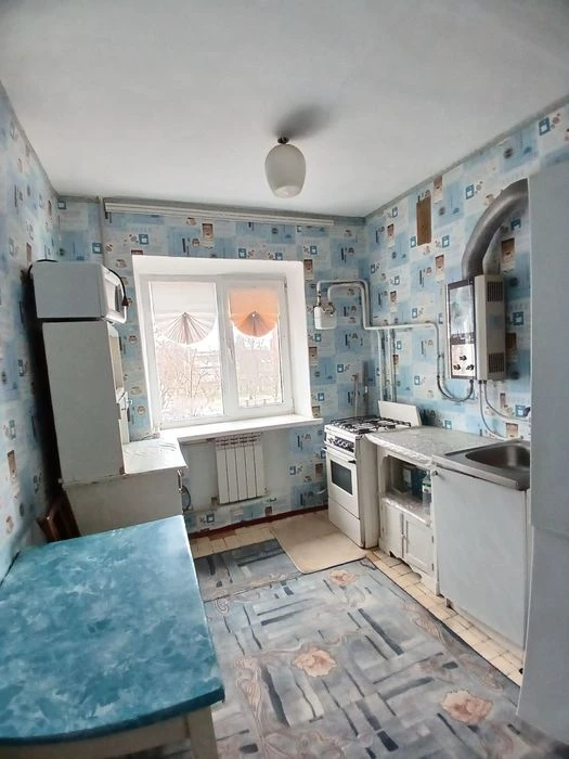 Продам 4-к квартиру, Лески, Белая!