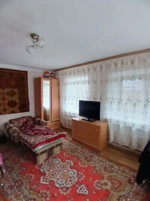 Продам 4-к квартиру, Лески, Белая!