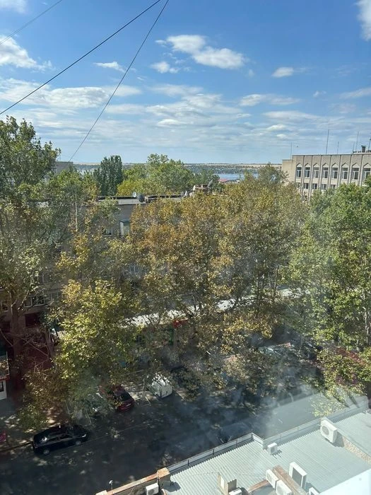 Продам 2-х комнатную " Чешку" в Центре