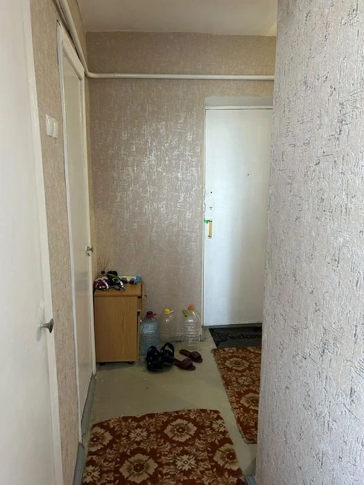 Продам 2-х комнатную " Чешку" в Центре
