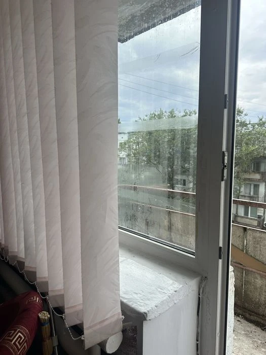 Продаю 1кв в Заводському районі з автономним опаленням