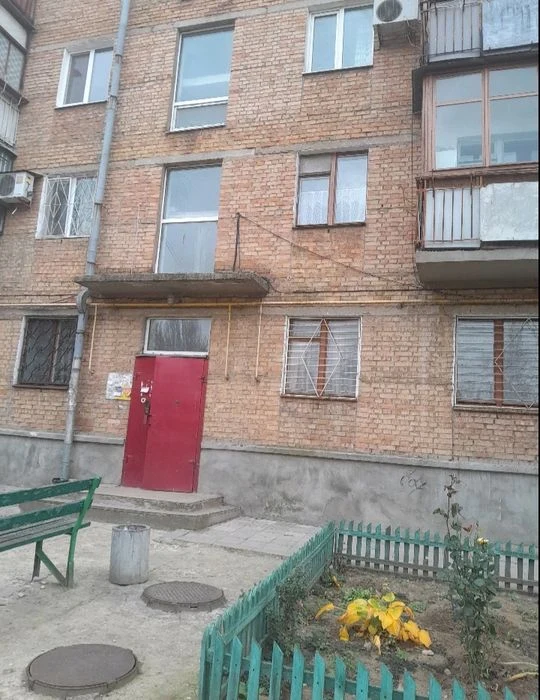 Продаю 2 квартиру Проспект Богоявл/Южная(ЮТЗ) /с автономным