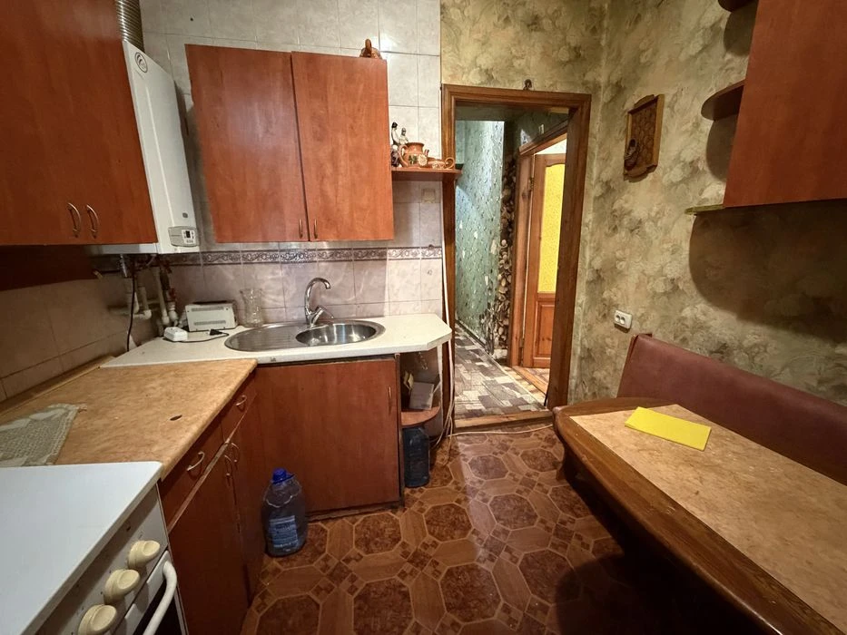 Продається 2 кк , Ліски,1 кп,Своє опалення!