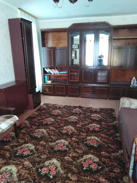 Продам 1 к/к на Металлургов 6 (Корабельный район)