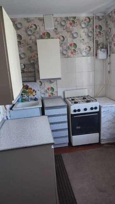 Продам 1 к/к на Металлургов 6 (Корабельный район)