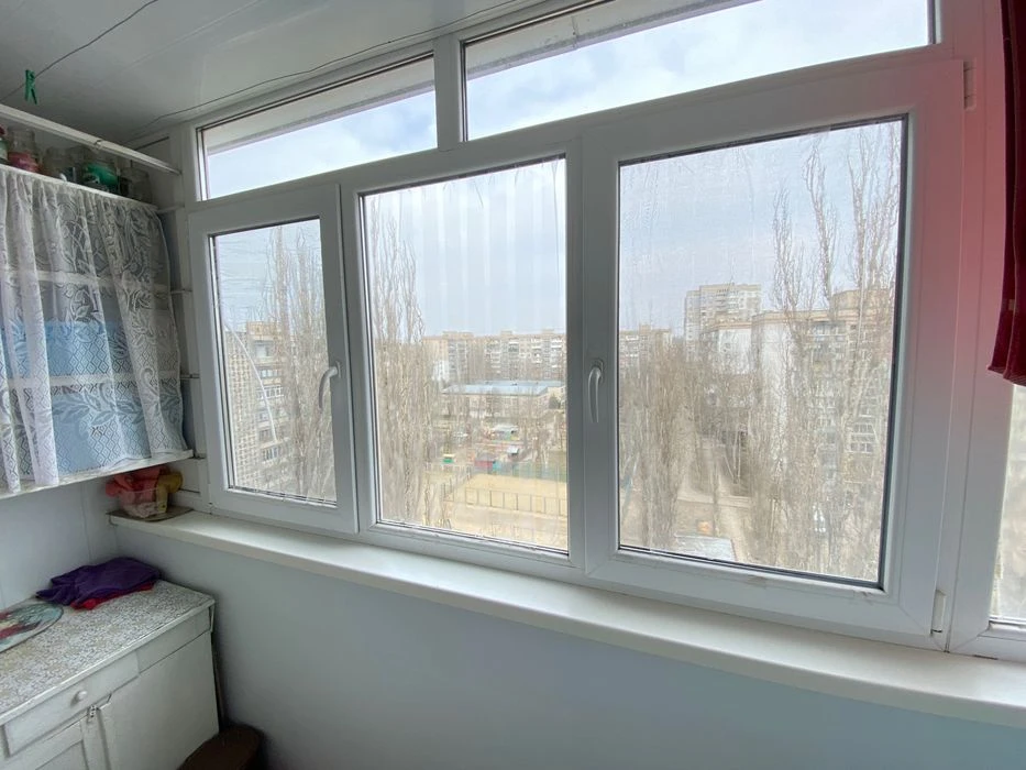 Продаж трикімнатної квартири в Лісках (л1)
