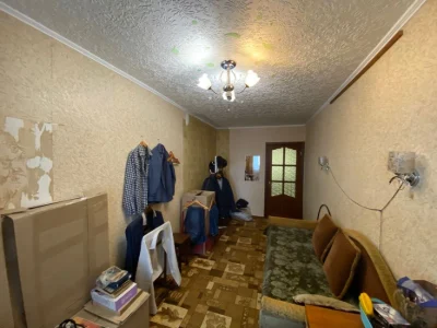 Продаж трикімнатної квартири в Лісках (л1)