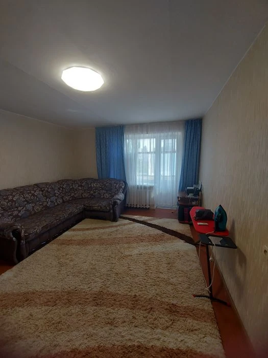 Продаєтся 1к.к  Театральна