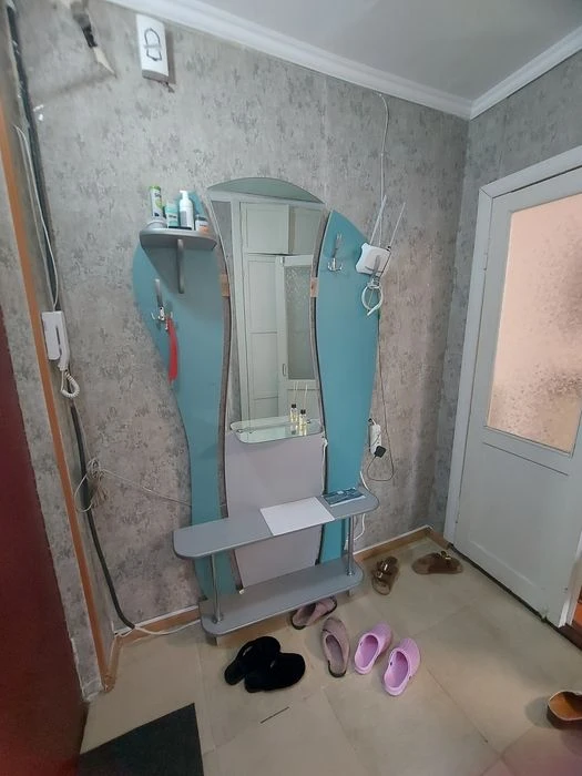 Продаєтся 1к.к  Театральна