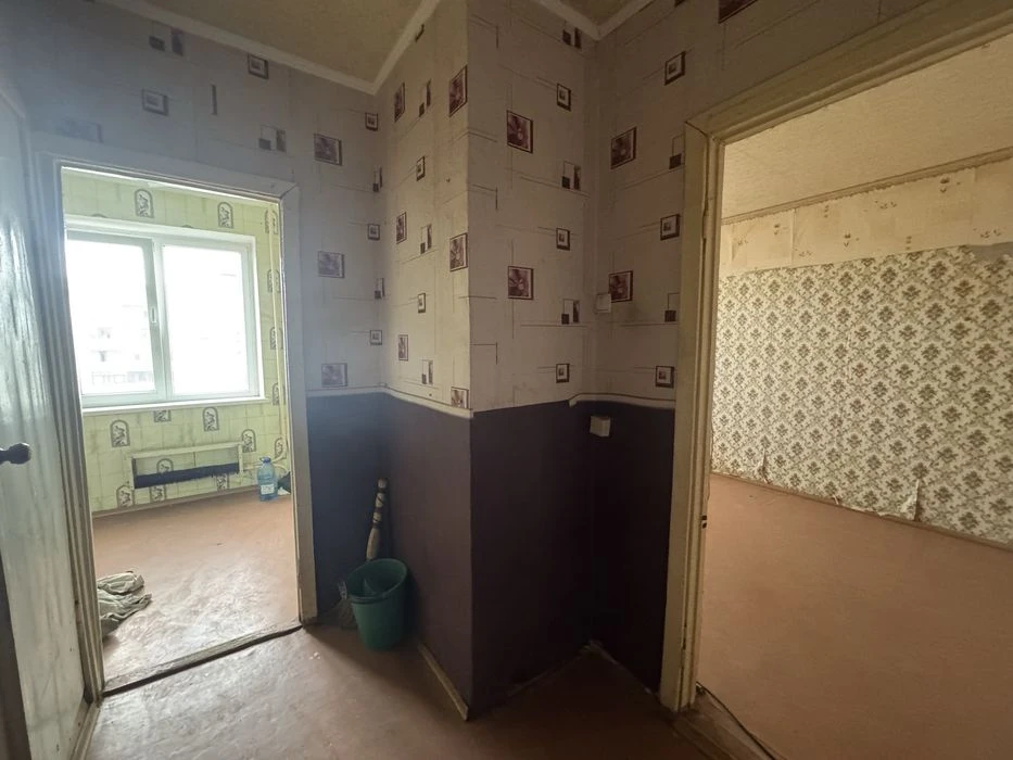 Продаю 1 комнатную квартиру на 12 продольной и1