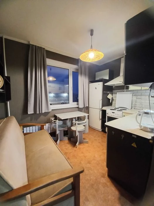 Exclusive. Two-room apartment for sale, 2 minutes from Pobeda metro station.