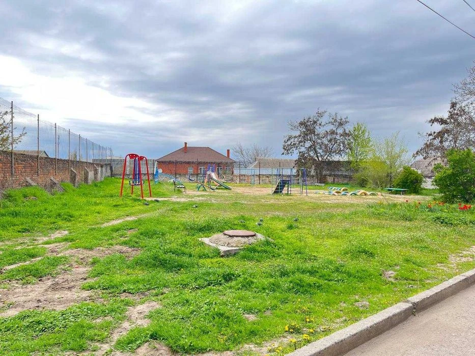 Продам чисту охайну  1 к/к, в районі «Велам»