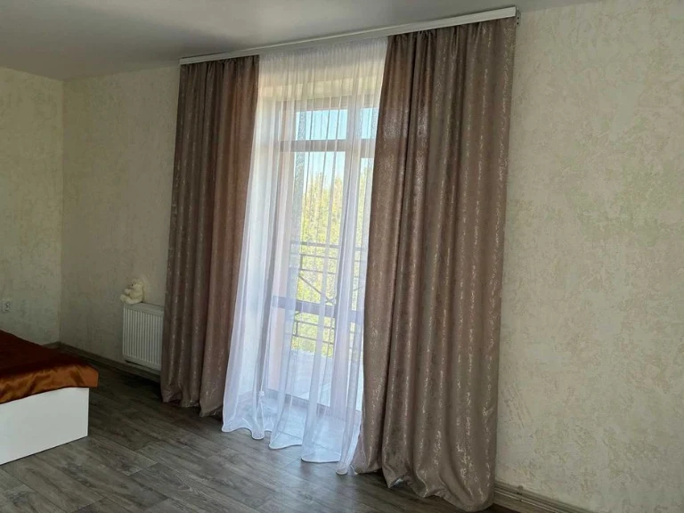 Продам простору, сучасну, стильну  1 к/к в новобудуві