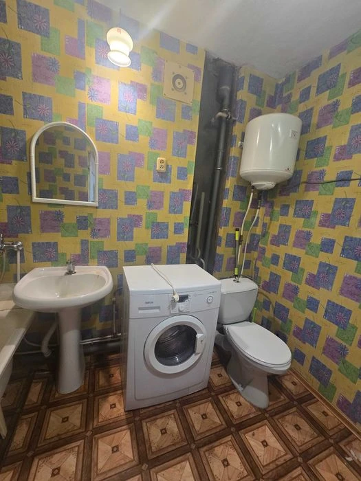 Продаж 1 кімнатна  квартира  37 м² Інгульський р-н вул Третя