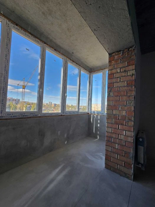 Продаж 3 кімнатна  квартира 109 м2 новобуд + паркінг + комор