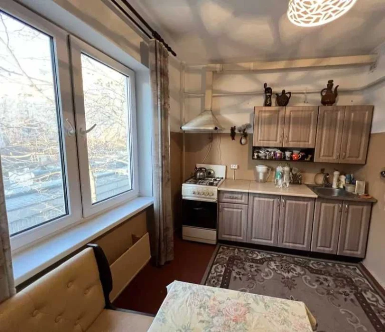 Продаж 1 кімнатна квартира 38 м² вул Озерна Заводський р-н Н