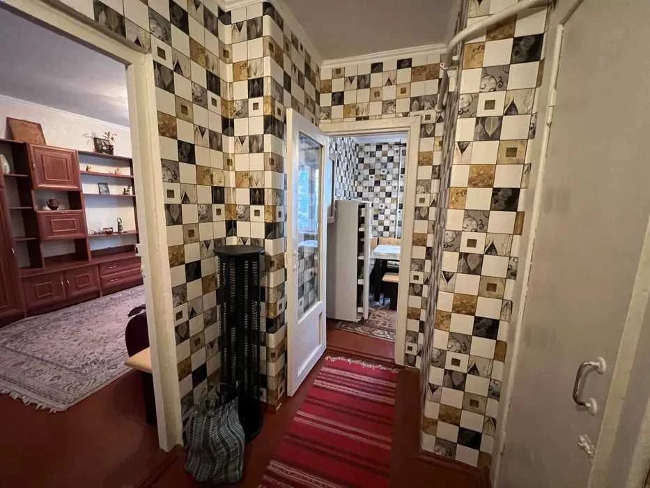 Продаж 1 кімнатна квартира 38 м² вул Озерна Заводський р-н Н