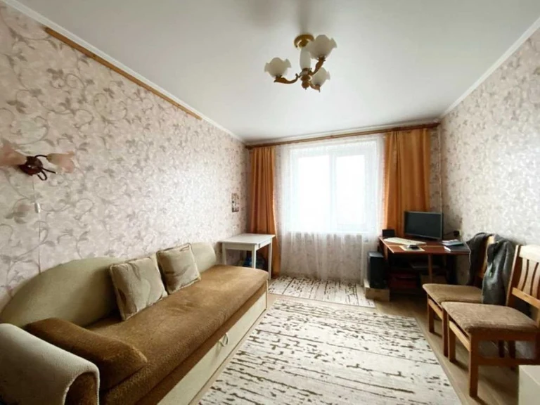 Продаю 3к.квартиру в Лісках, вул. Київська.ц6